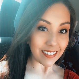 Meet your Posher, Paris